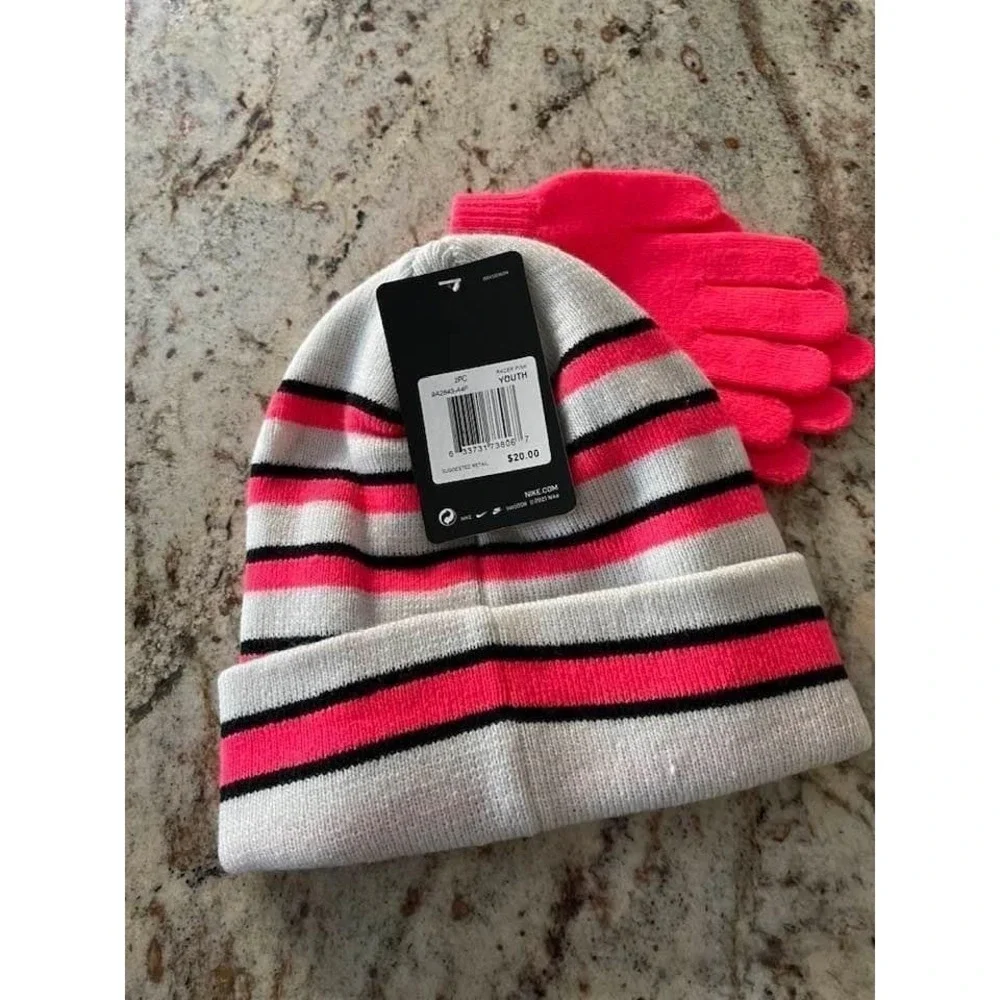 Nike Kids Youth Beanie Hat And Gloves Set ~ New